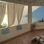 Petrara فيلة Acquacalda