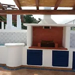 Petrara فيلة *
