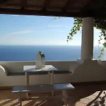 Petrara Villa